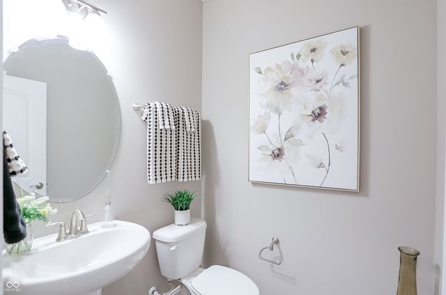 6088 Farlin Drive, Whitestown, IN 46075