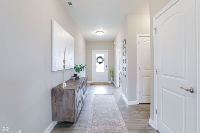 6088 Farlin Drive, Whitestown, IN 46075