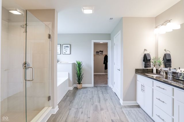 6088 Farlin Drive, Whitestown, IN 46075