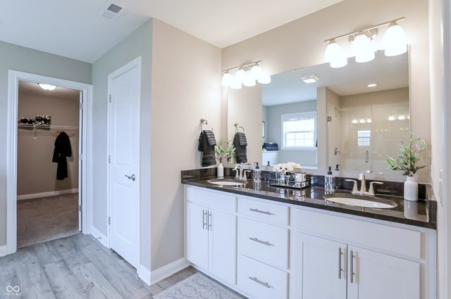 6088 Farlin Drive, Whitestown, IN 46075