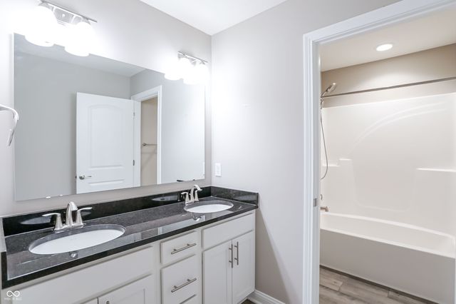 6088 Farlin Drive, Whitestown, IN 46075