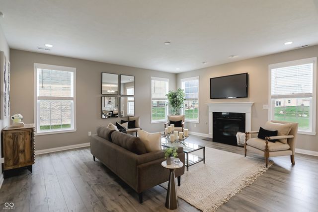 6088 Farlin Drive, Whitestown, IN 46075