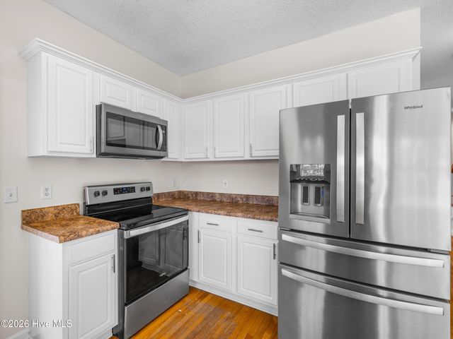 217 Derby Downs Drive, Sneads Ferry, NC 28460