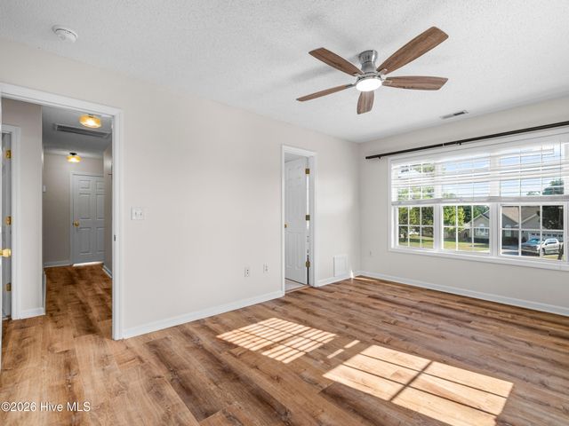 217 Derby Downs Drive, Sneads Ferry, NC 28460