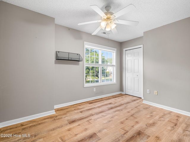 217 Derby Downs Drive, Sneads Ferry, NC 28460
