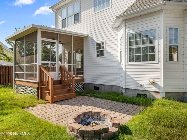 217 Derby Downs Drive, Sneads Ferry, NC 28460