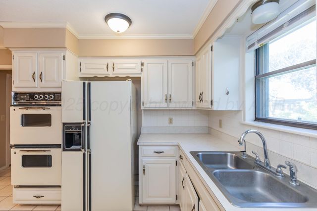 410 CREEKSIDE Drive, Amarillo, TX 79124