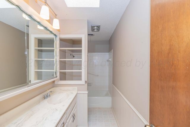 410 CREEKSIDE Drive, Amarillo, TX 79124