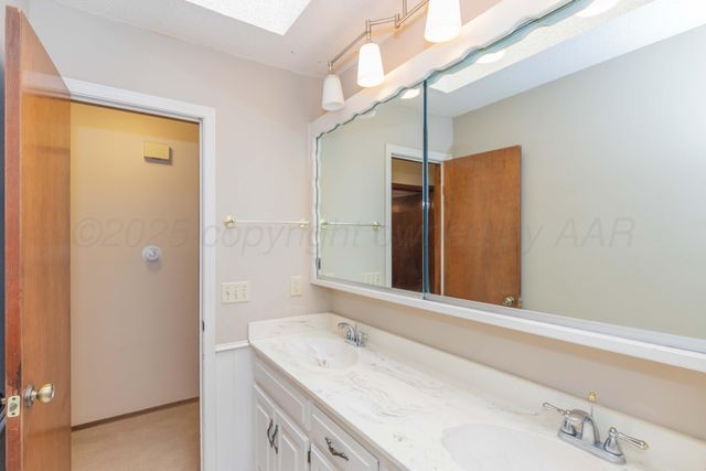 410 CREEKSIDE Drive, Amarillo, TX 79124