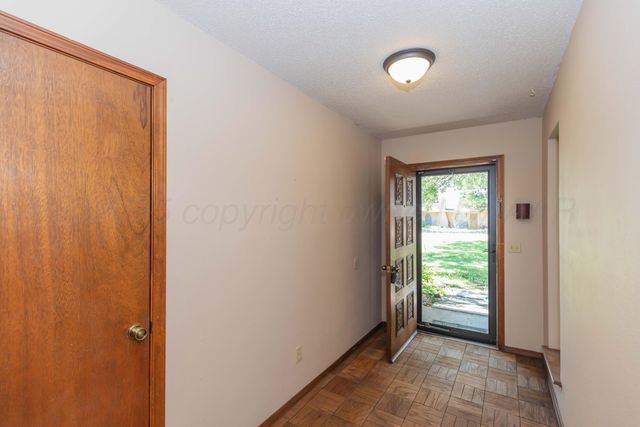 410 CREEKSIDE Drive, Amarillo, TX 79124