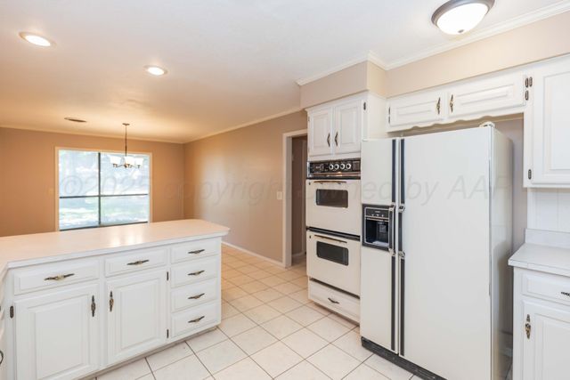 410 CREEKSIDE Drive, Amarillo, TX 79124