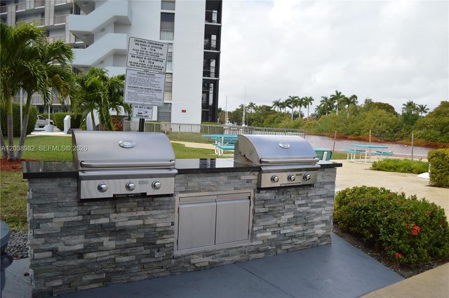 3401 N Country Club Drive 504, Aventura, FL 33180