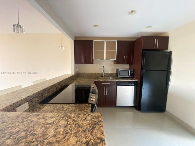 3401 N Country Club Drive 504, Aventura, FL 33180