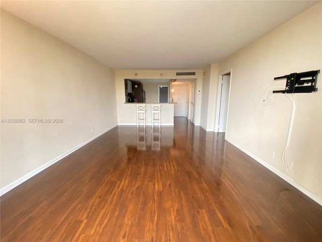 3401 N Country Club Drive 504, Aventura, FL 33180