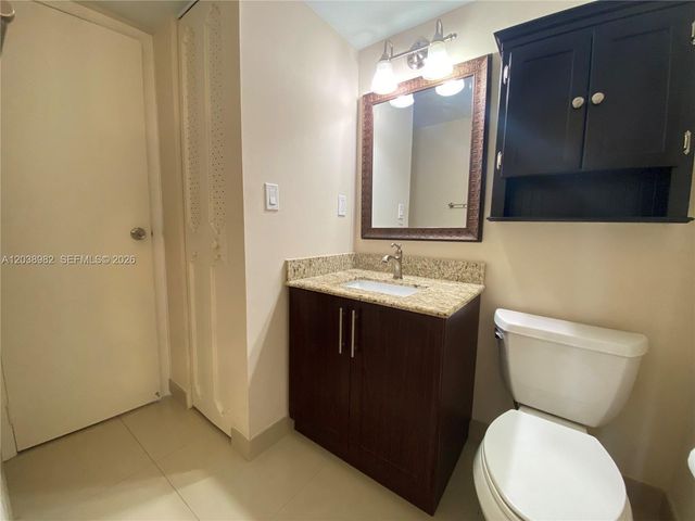 3401 N Country Club Drive 504, Aventura, FL 33180