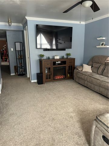 102 Violet Dr., Lower Burrell, PA 15068