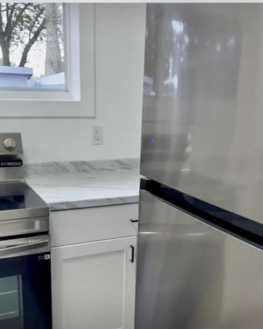 651 N 73rd Ave Studio, Hollywood, FL 33024