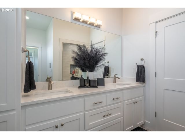 5409 Nw LOGAN Rd, Lincoln City, OR 97367