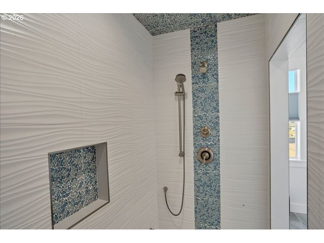 5409 Nw LOGAN Rd, Lincoln City, OR 97367
