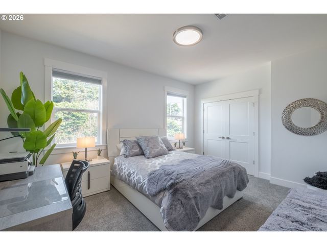 5409 Nw LOGAN Rd, Lincoln City, OR 97367
