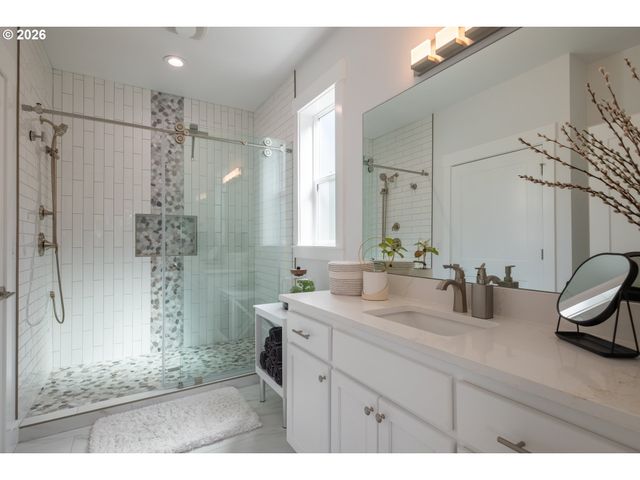 5409 Nw LOGAN Rd, Lincoln City, OR 97367