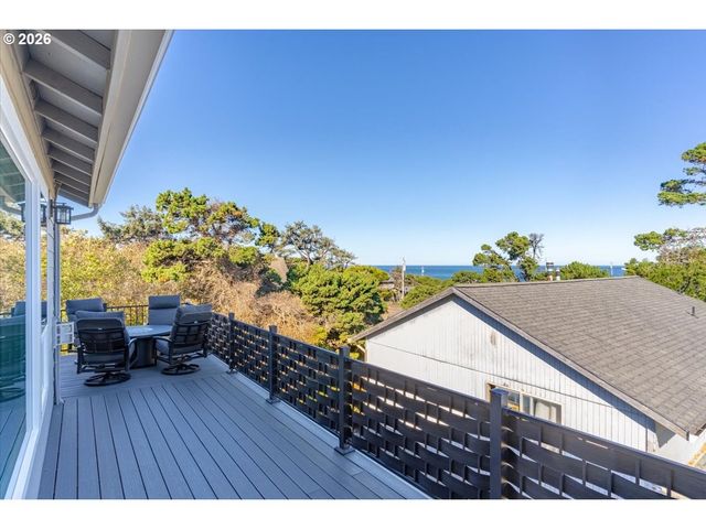 5409 Nw LOGAN Rd, Lincoln City, OR 97367