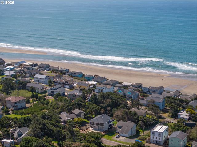5409 Nw LOGAN Rd, Lincoln City, OR 97367