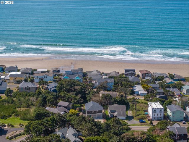 5409 Nw LOGAN Rd, Lincoln City, OR 97367