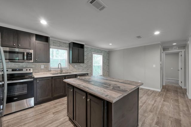 33 Mockingbird Road, New Waverly, TX 77358