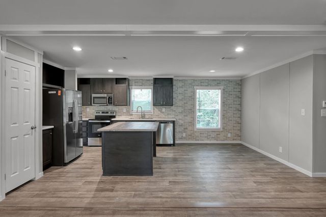 33 Mockingbird Road, New Waverly, TX 77358