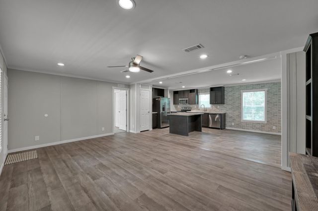33 Mockingbird Road, New Waverly, TX 77358