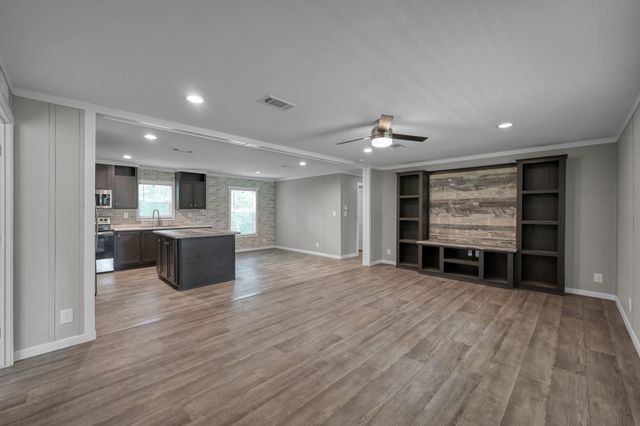 33 Mockingbird Road, New Waverly, TX 77358