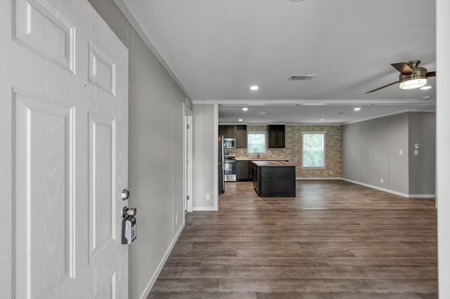 33 Mockingbird Road, New Waverly, TX 77358