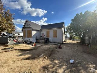 1215 Bernard Street, Bakersfield, CA 93305