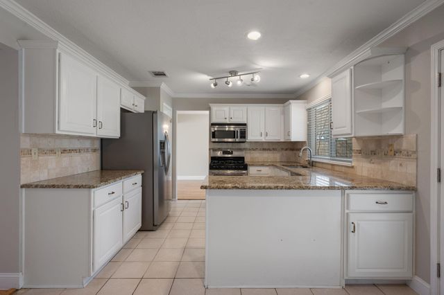 12004 Cherie DR, Austin, TX 78758