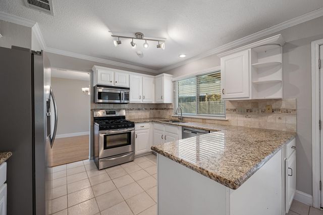 12004 Cherie DR, Austin, TX 78758