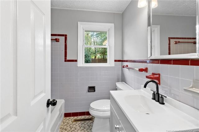 5125 Ponderosa Drive, Fayetteville, NC 28304