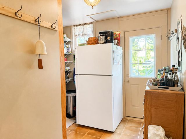 116 W Sherwood Street, Decatur Vllg, MI 49045