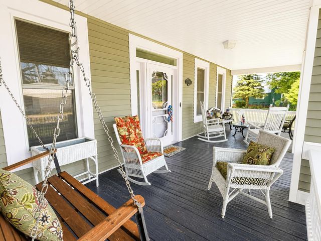116 W Sherwood Street, Decatur Vllg, MI 49045