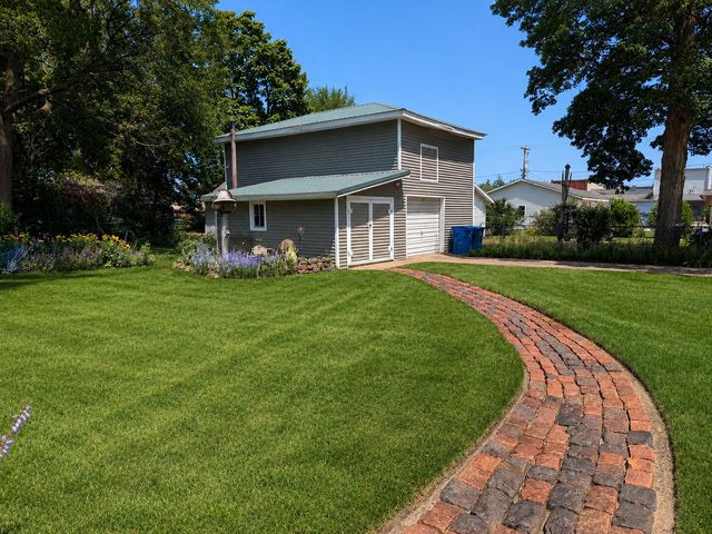 116 W Sherwood Street, Decatur Vllg, MI 49045