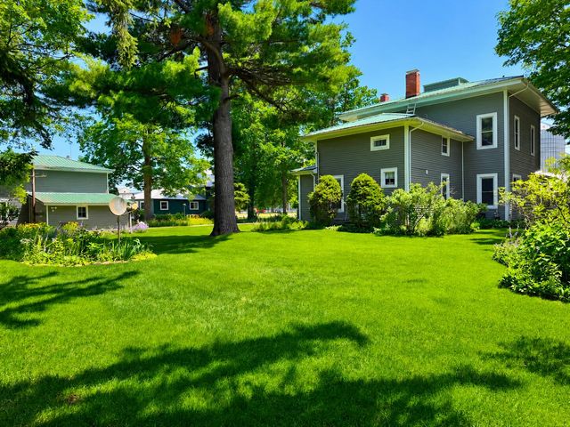 116 W Sherwood Street, Decatur Vllg, MI 49045