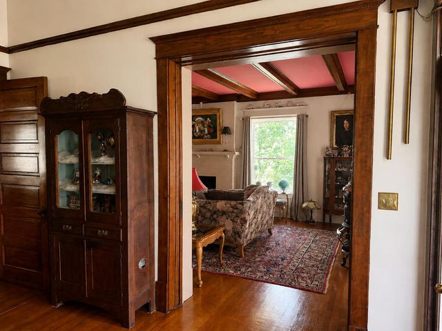 116 W Sherwood Street, Decatur Vllg, MI 49045