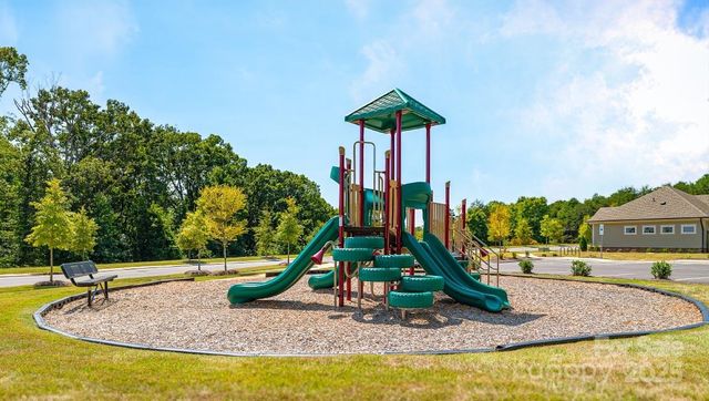 128 Calvin Creek Drive, Troutman, NC 28166