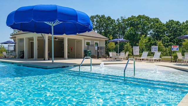 128 Calvin Creek Drive, Troutman, NC 28166