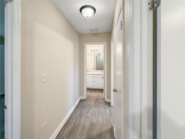 4030 Hawthorne Circle SE, Smyrna, GA 30080