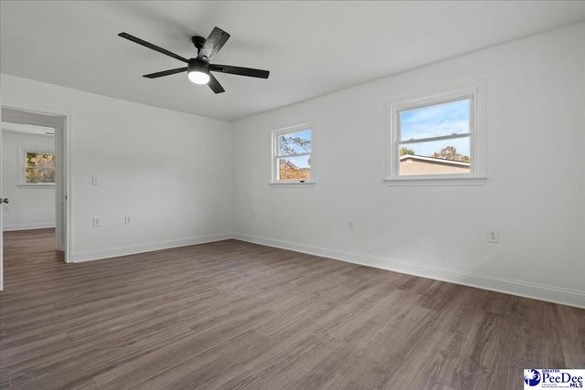 4516 Willow Creek Rd, Florence, SC 29505