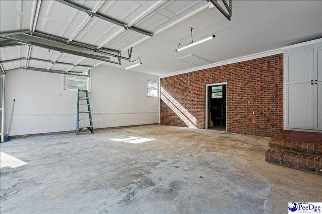 4516 Willow Creek Rd, Florence, SC 29505