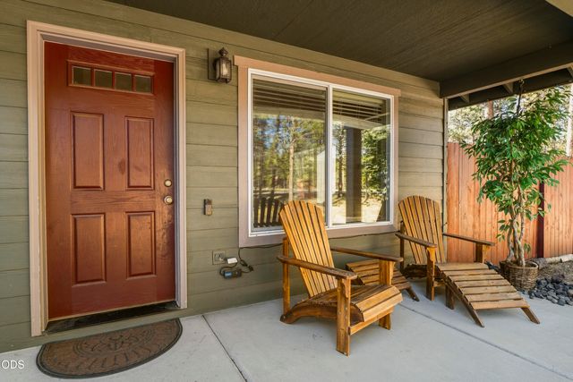 56085 Marsh Hawk Road, Bend, OR 97707