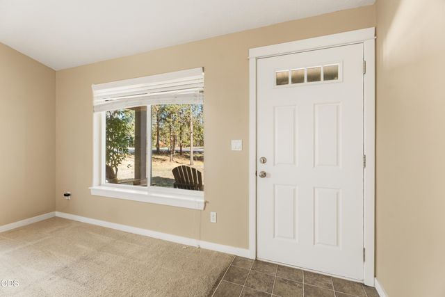56085 Marsh Hawk Road, Bend, OR 97707