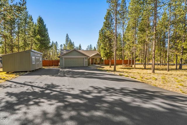 56085 Marsh Hawk Road, Bend, OR 97707
